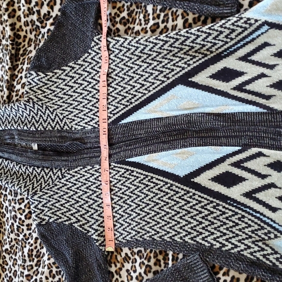 SayWhat? Hooded cardigan - Picture 4 of 7